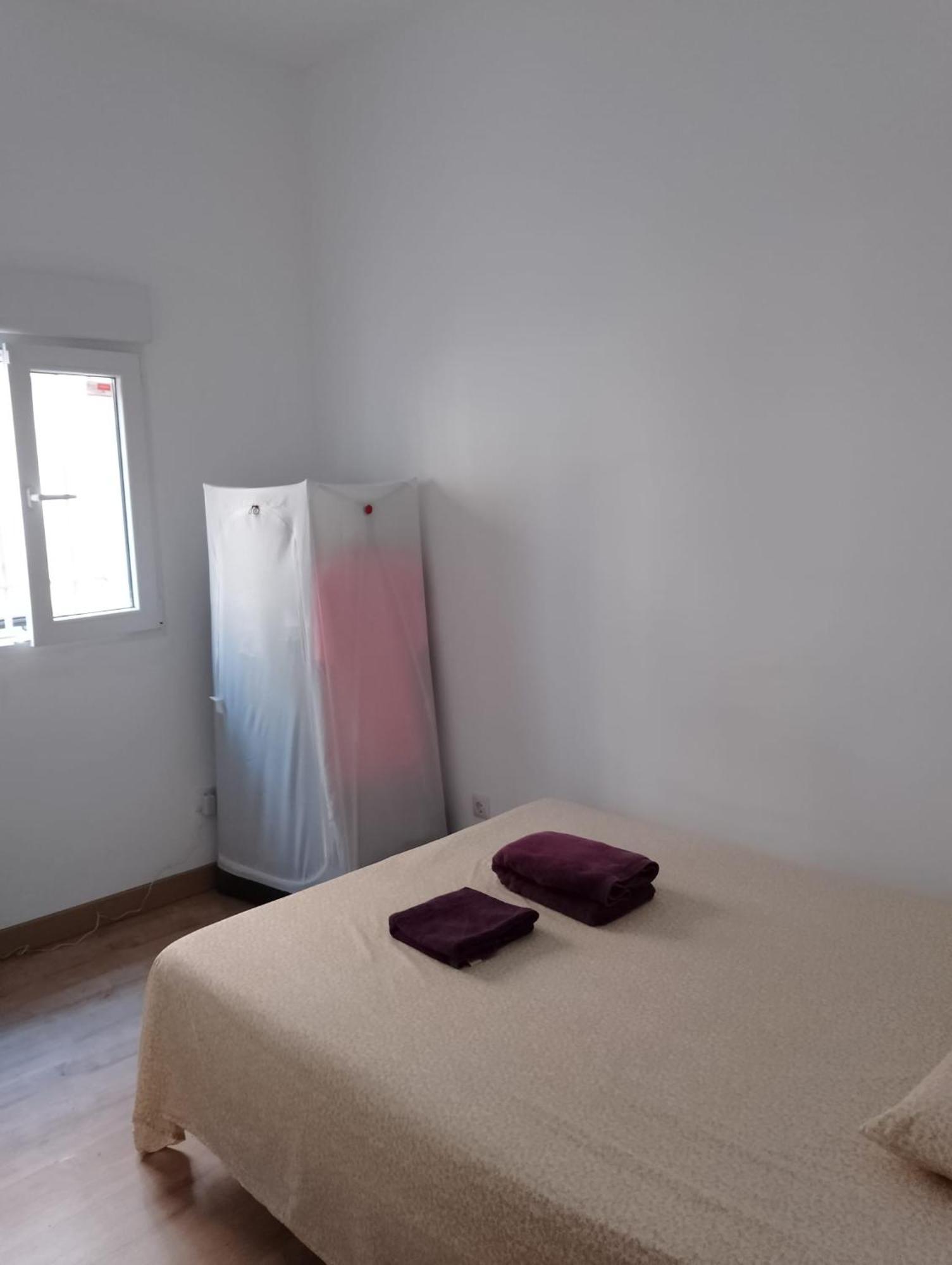 Habitacion En Piso Compartido Madrid Exterior photo